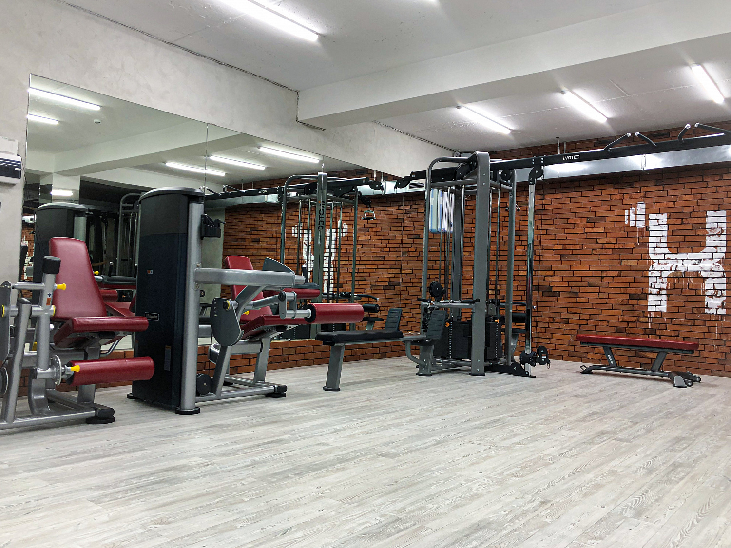 Фитнес-клуб "Unique one Health & Fitness"